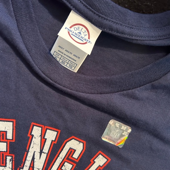 NWT Sports Illustrated New England Patriots AFC East Division Adult XL T-Shirt - Picture 2 of 2